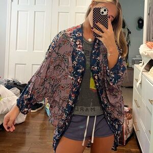 🚨NWT🚨Anthropologie Floral Kimono